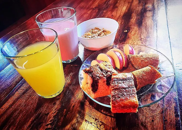 Katana CapsuleHostal